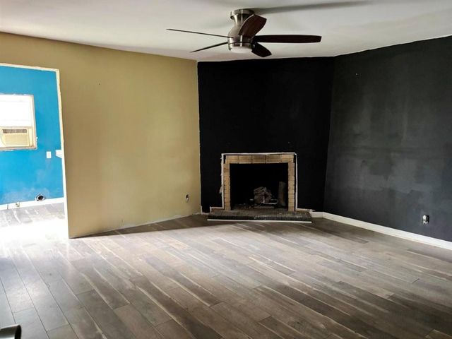 822 Bee Tree St, Westlake, LA 70669
