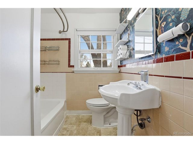6925 W 14th Ave, Lakewood, CO 80214
