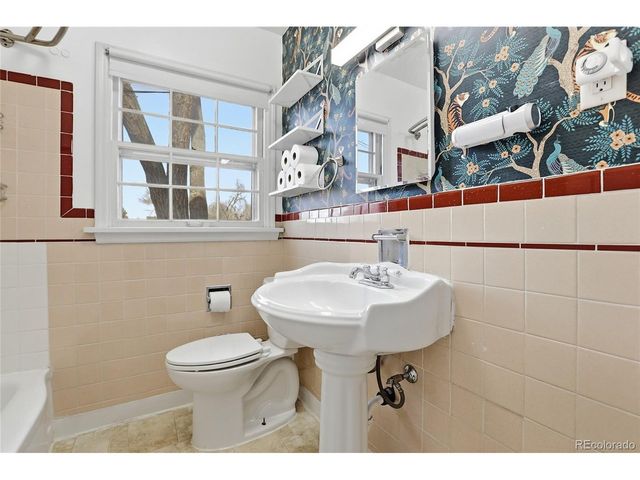 6925 W 14th Ave, Lakewood, CO 80214