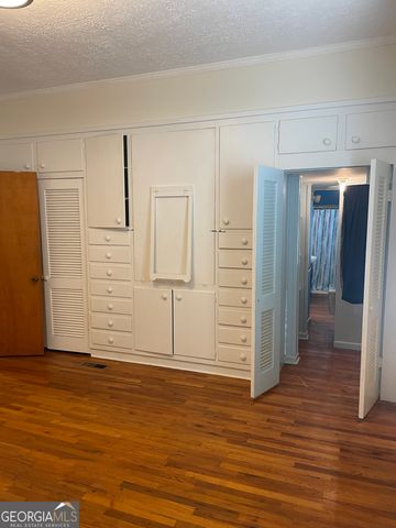 379 West Avenue, Jackson, GA 30233