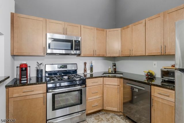 1515 Longley Ct, Branchburg Twp., NJ 08876