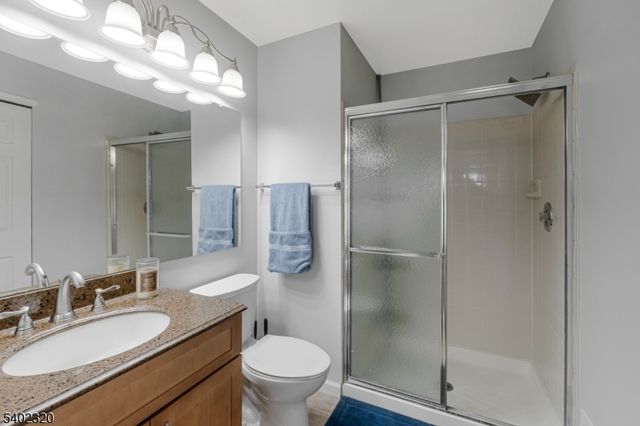 1515 Longley Ct, Branchburg Twp., NJ 08876