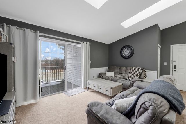 1515 Longley Ct, Branchburg Twp., NJ 08876