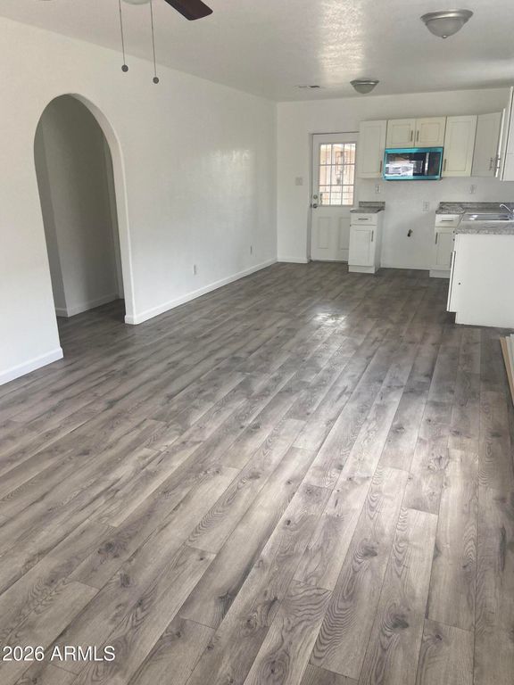 6706 N 55TH Avenue, Glendale, AZ 85301 — photo 3