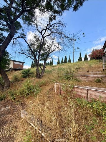621 Etta Street, Mount Washington, CA 90065