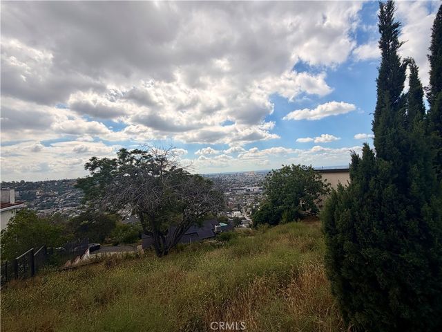 621 Etta Street, Mount Washington, CA 90065