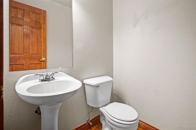 3249 W Fairview Place 117, Denver, CO 80211