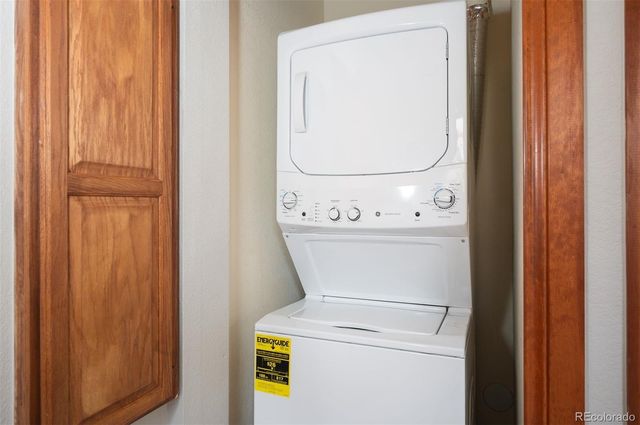 3249 W Fairview Place 117, Denver, CO 80211