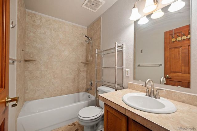 3249 W Fairview Place 117, Denver, CO 80211