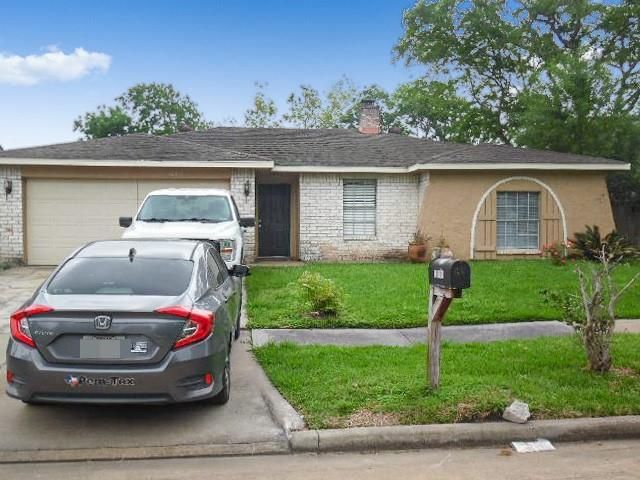 10411 Overview Drive, Sugar Land, TX 77498