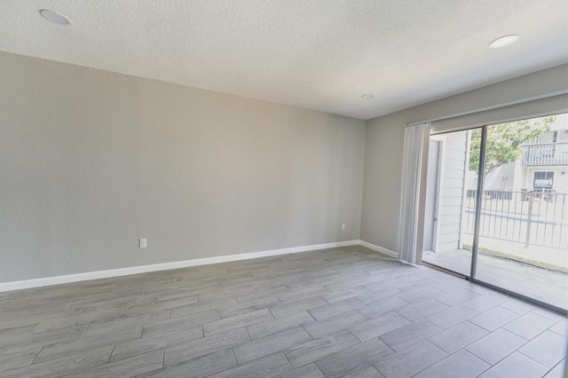 13151 Walden Road 155, Montgomery, TX 77356