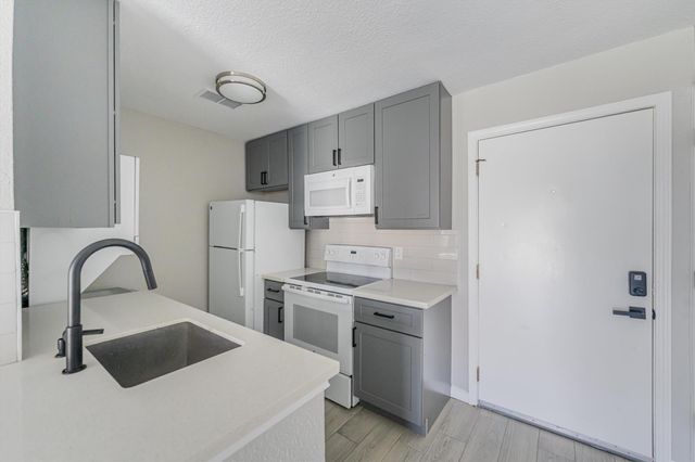 13151 Walden Road 155, Montgomery, TX 77356