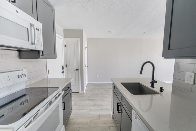 13151 Walden Road 155, Montgomery, TX 77356