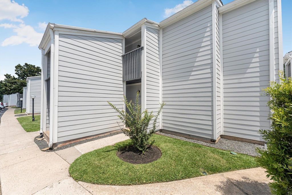 13151 Walden Road 155, Montgomery, TX 77356