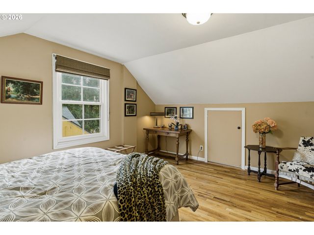 3629 Se BROOKLYN St, Portland, OR 97202