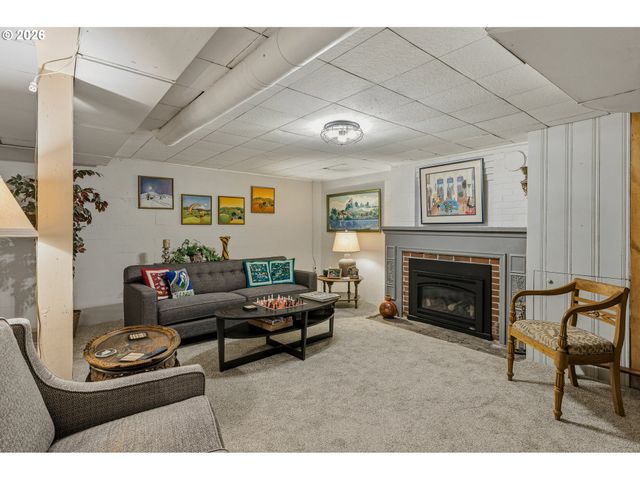 3629 Se BROOKLYN St, Portland, OR 97202