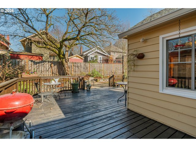 3629 Se BROOKLYN St, Portland, OR 97202