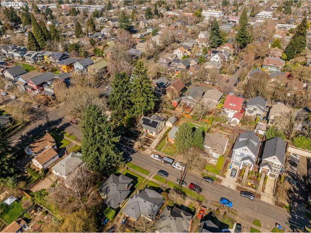 3629 Se BROOKLYN St, Portland, OR 97202