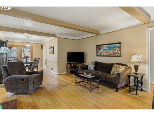 3629 Se BROOKLYN St, Portland, OR 97202