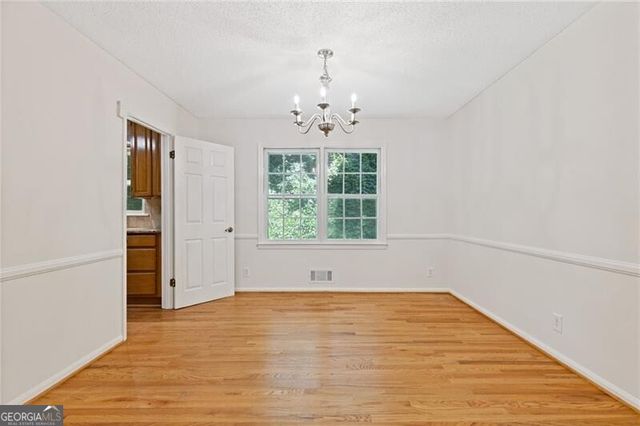 2461 Woodside Way, Atlanta, GA 30341