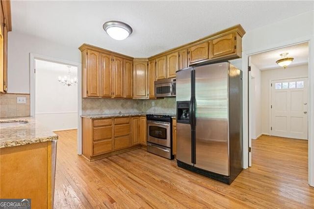 2461 Woodside Way, Atlanta, GA 30341