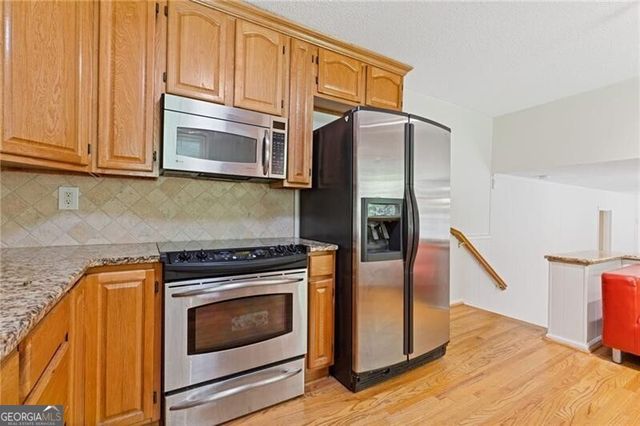 2461 Woodside Way, Atlanta, GA 30341