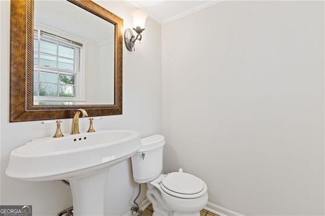 2461 Woodside Way, Atlanta, GA 30341