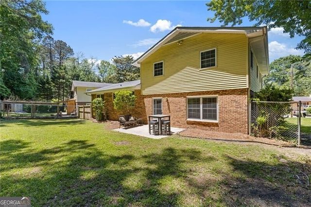 2461 Woodside Way, Atlanta, GA 30341