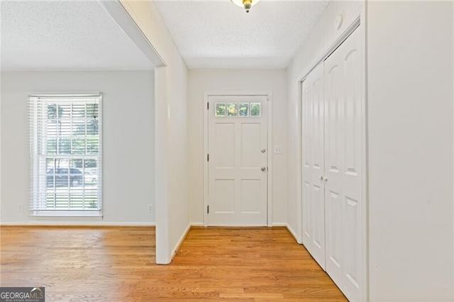 2461 Woodside Way, Atlanta, GA 30341