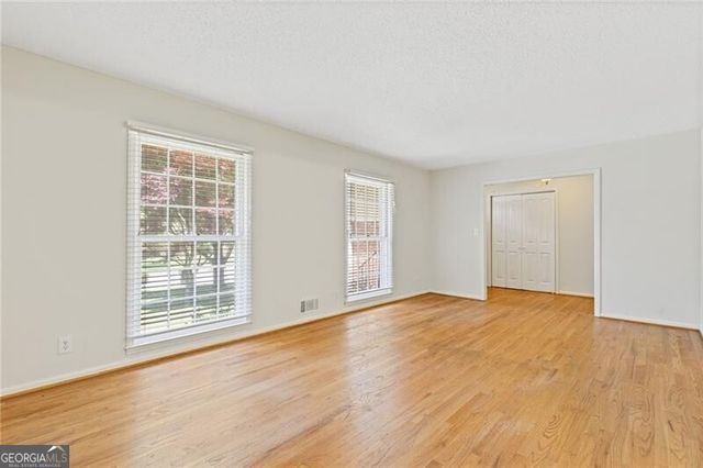 2461 Woodside Way, Atlanta, GA 30341