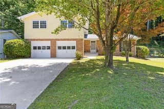 2461 Woodside Way, Atlanta, GA 30341