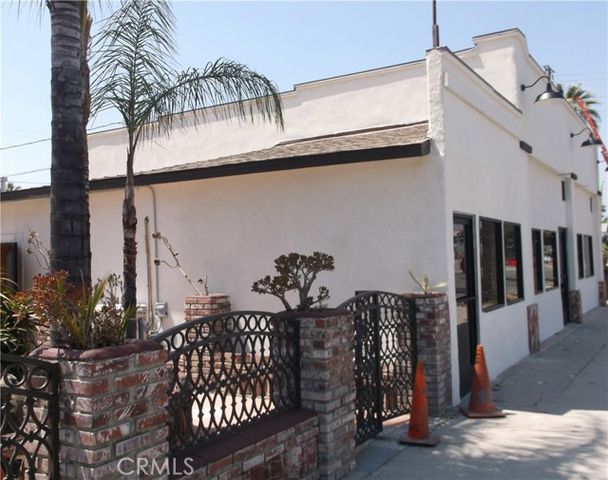 819 Orange Street, Redlands, CA 92374