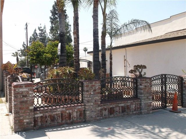 819 Orange Street, Redlands, CA 92374