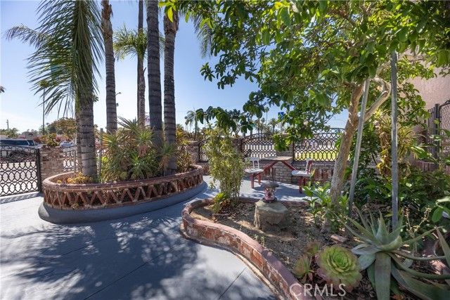 819 Orange Street, Redlands, CA 92374