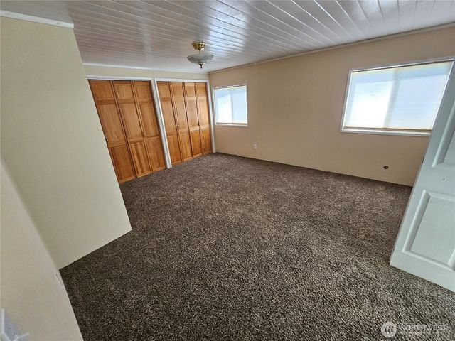 106 Maulwee Drive, Silver Creek, WA 98585