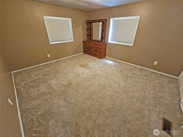 106 Maulwee Drive, Silver Creek, WA 98585