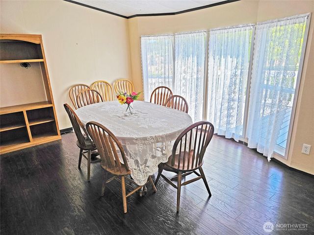 106 Maulwee Drive, Silver Creek, WA 98585