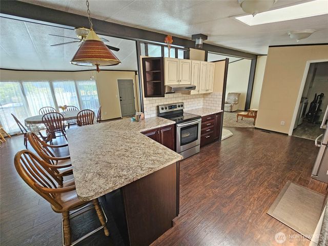 106 Maulwee Drive, Silver Creek, WA 98585