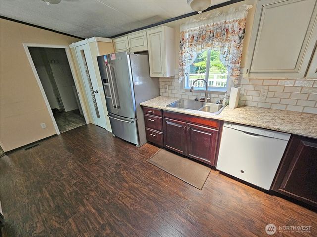 106 Maulwee Drive, Silver Creek, WA 98585