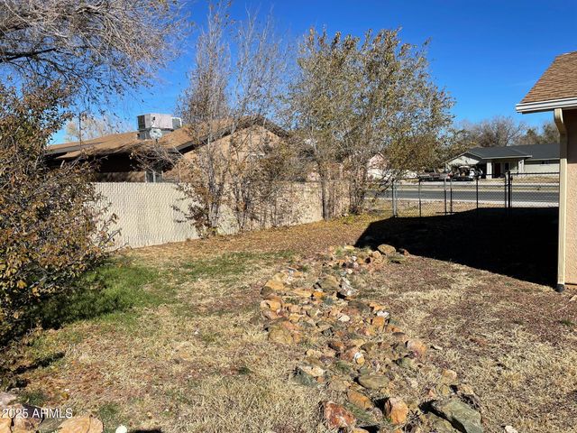 6076 N VIEWPOINT Drive, Prescott Valley, AZ 86314