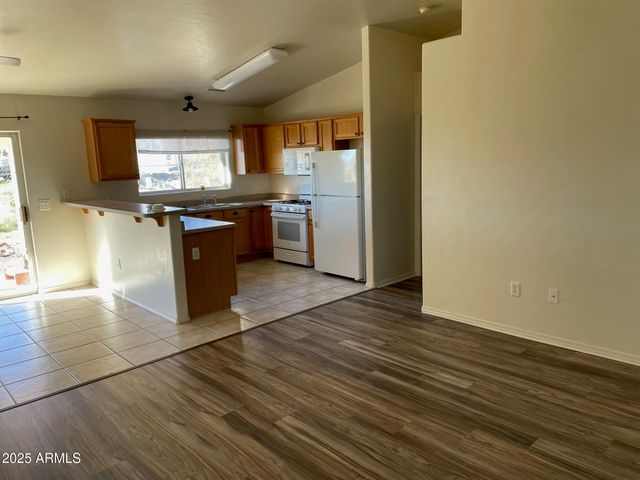 6076 N VIEWPOINT Drive, Prescott Valley, AZ 86314