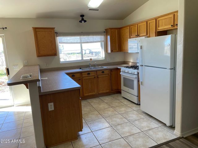 6076 N VIEWPOINT Drive, Prescott Valley, AZ 86314