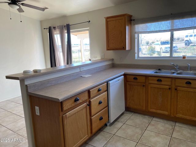 6076 N VIEWPOINT Drive, Prescott Valley, AZ 86314