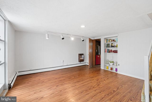 1123 TABOR PL, Philadelphia, PA 19111