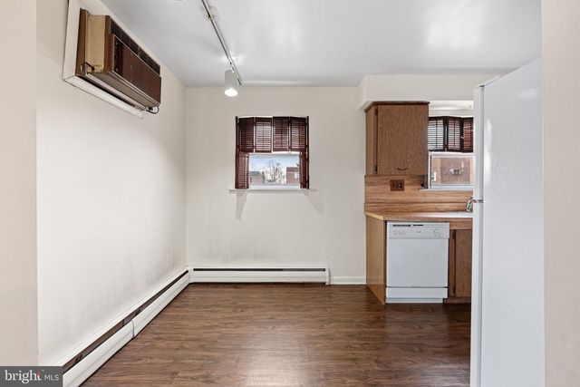 1123 TABOR PL, Philadelphia, PA 19111