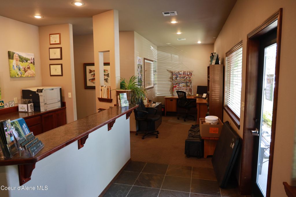 1215 Michigan St, Sandpoint, ID 83864 photo 4