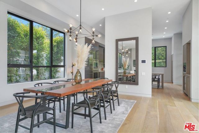 346 N KINGS Road, Los Angeles, CA 90048