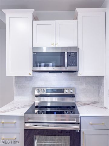 270 Hollywood Boulevard, Steubenville, OH 43952