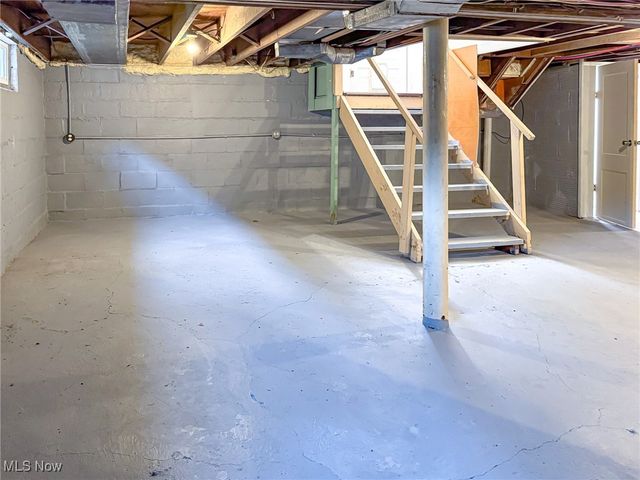 270 Hollywood Boulevard, Steubenville, OH 43952