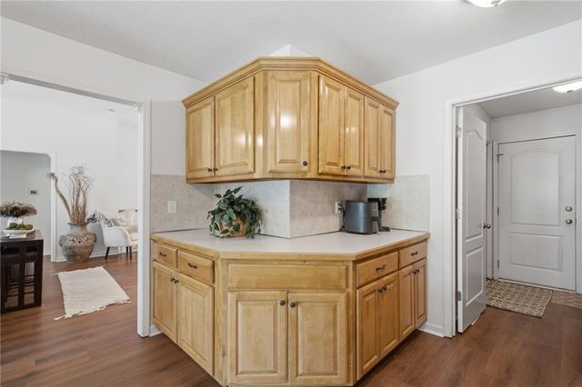 9428 N Ditzler Avenue, Kansas City, MO 64157